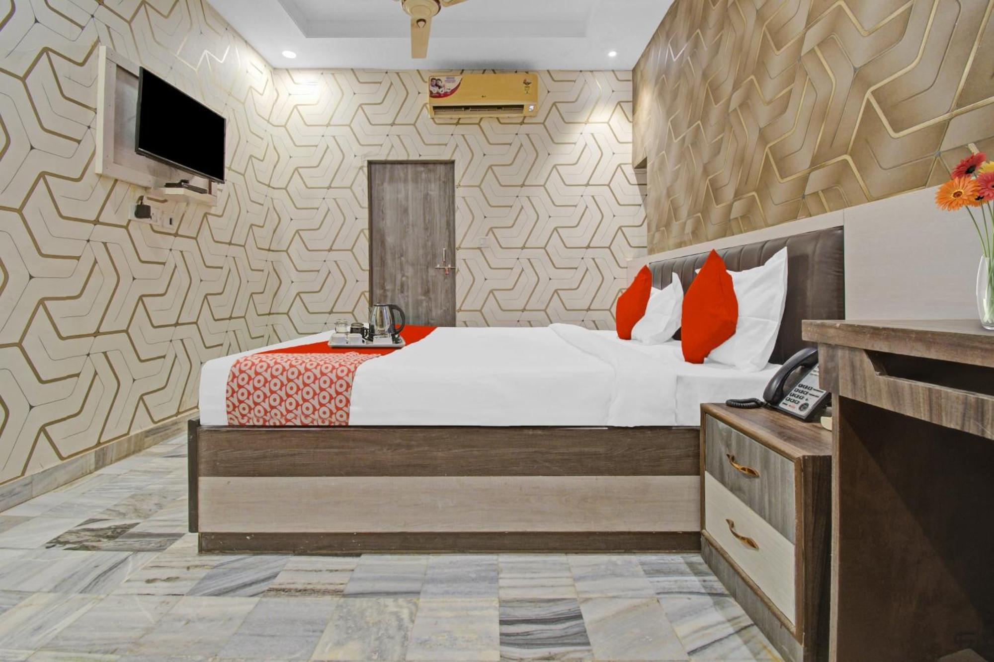 Hotel O Shree Mangalkamna Джайпур Екстериор снимка